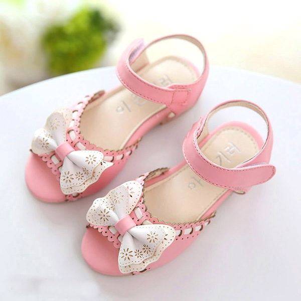 Детски сандали за момичета в три цвята