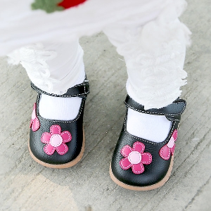 Пролетни бебешки обувчици за момичета с цветенца три модела