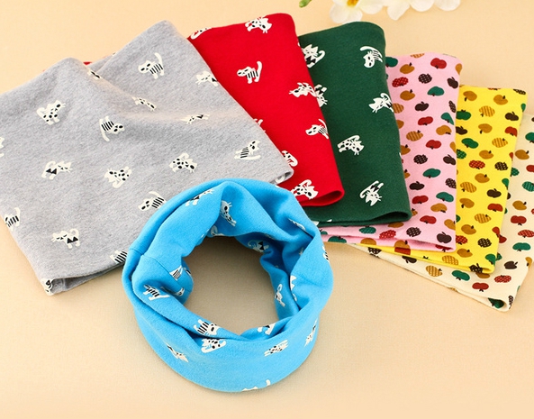 Детски стилни шалчета за момчета и момичета - сини, червени, сиви с шарки