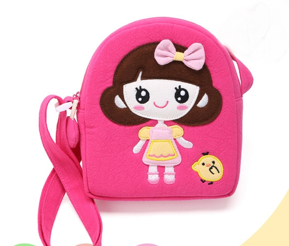 Детска чантичка за момичета с анимационни герои - топ модели и различни цветове - червен, лилав, син