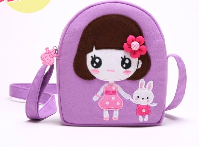 Детска чантичка за момичета с анимационни герои - топ модели и различни цветове - червен, лилав, син
