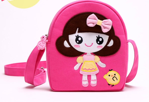 Детска чантичка за момичета с анимационни герои - топ модели и различни цветове - червен, лилав, син