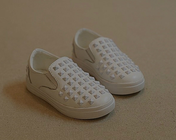 Нова колекция пролетни обувки - еспадрили черни и бели