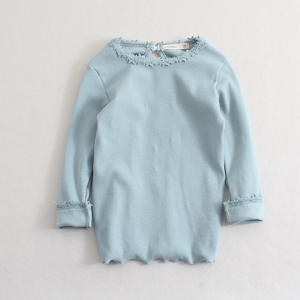 Пролетни блузки за момичета в шест цвята.