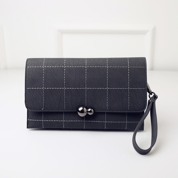 Γκορ σε τέσσερα διαφορετικά μοντέλα