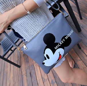 Дамска чанта за рамо с Мики Маус