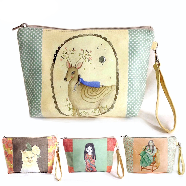 Дамски стилни чанти в различни принтове