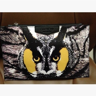 Τσάντες με διαφορετικές εκτυπώσεις