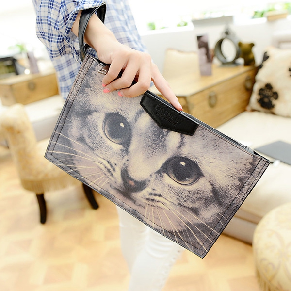 Τσάντες με διαφορετικές εκτυπώσεις