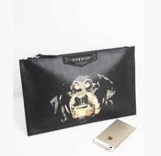 Τσάντες με διαφορετικές εκτυπώσεις