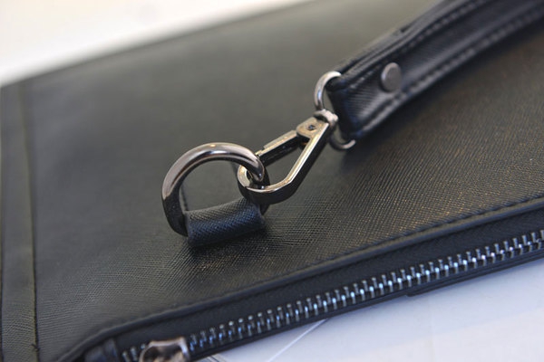 Τσάντες με διαφορετικές εκτυπώσεις