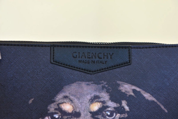 Τσάντες με διαφορετικές εκτυπώσεις