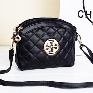 Дамски чанти нови модели с черепчета