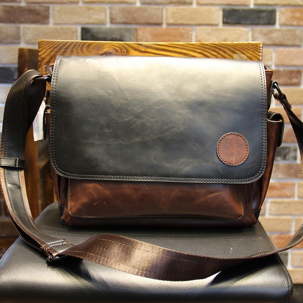 Μοναδική ανδρική τσάντα από τεχνητό δέρμα - 1 μοντέλο
