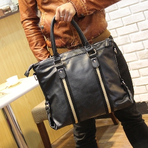 Голяма мъжка черна чанта от изкуствена кожа - 1 модел
