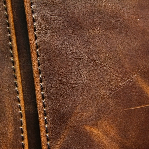 Καθημερινή ανδρική τσάντα από τεχνητό δέρμα  σε καφέ χρώμα - 1 μοντέλο