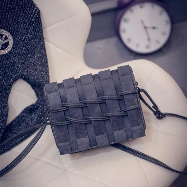 Κυρίες μίνι τσάντες σε διάφορα μοντέρνα και κορυφαία μοντέλα δερματίνη και μαλακή επιφάνεια - μαύρο, κόκκινο, καφέ