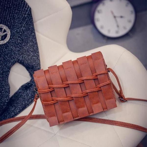 Κυρίες μίνι τσάντες σε διάφορα μοντέρνα και κορυφαία μοντέλα δερματίνη και μαλακή επιφάνεια - μαύρο, κόκκινο, καφέ