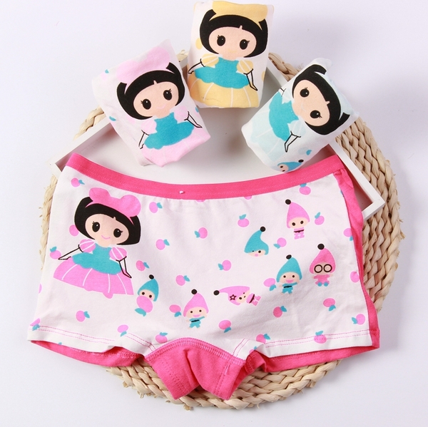 Нови комплекти от четири броя бебешко и детско бельо за момичета - топ модели Хелоу Кити, Замръзналото кралство и други