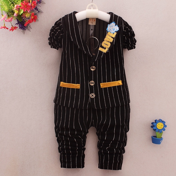 Пролет 2016 детски комплекти за момчета-различни модели.