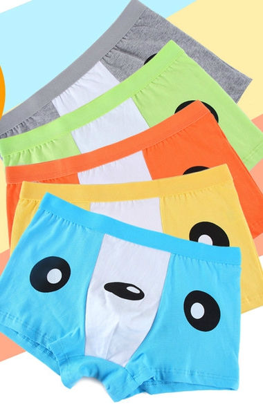 Различни топ модели детско бельо за момчета - комбинации от раирани, зелени, червени и други цветове