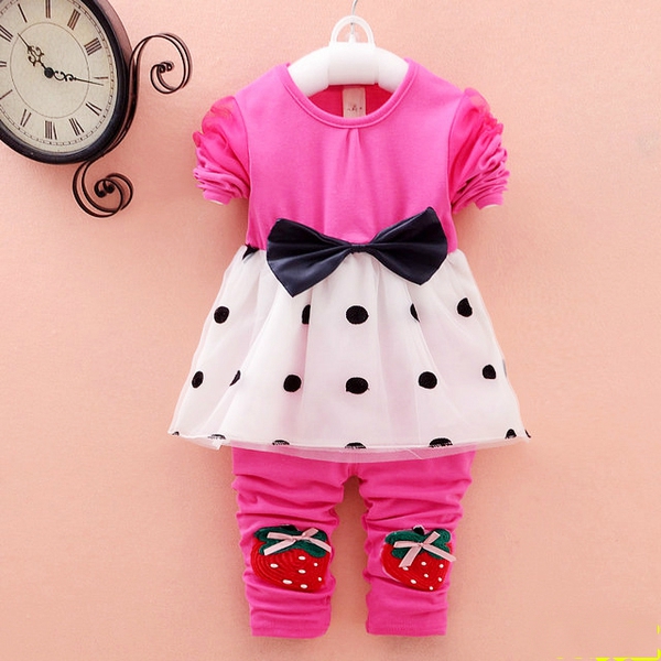 Пролетни комплекти за момичета-24 модела различни цветове.