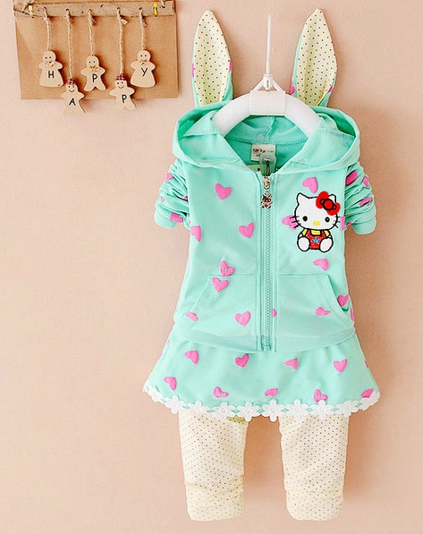 Пролетни комплекти за момичета-24 модела различни цветове.