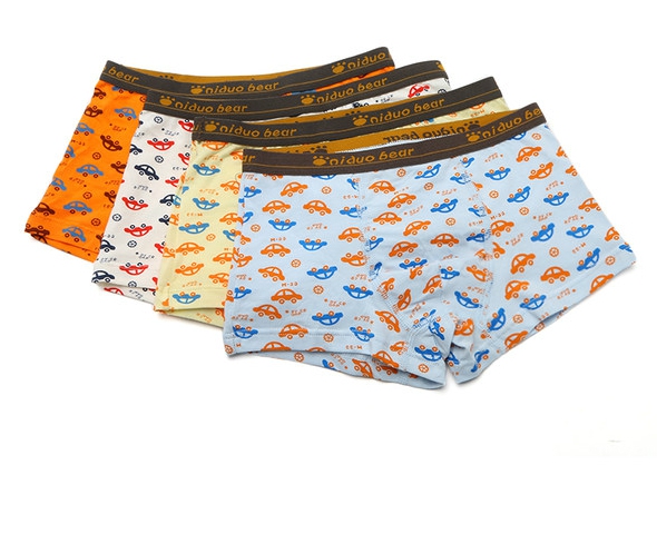 Комплект детско бельо за момчета - избор от шест различни анимирани варианта в комплект от 4 броя