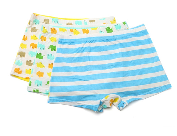 Комплект детско бельо за момчета - избор от шест различни анимирани варианта в комплект от 4 броя