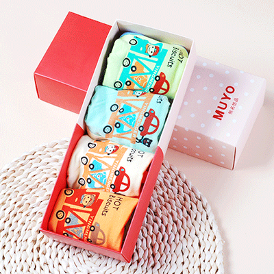 Детски комплект от боксерки и слипове за момчета - миньоните, маймунка, влакче - топ модели в 4 броя