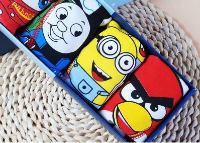 Детски комплект от боксерки и слипове за момчета - миньоните, маймунка, влакче - топ модели в 4 броя