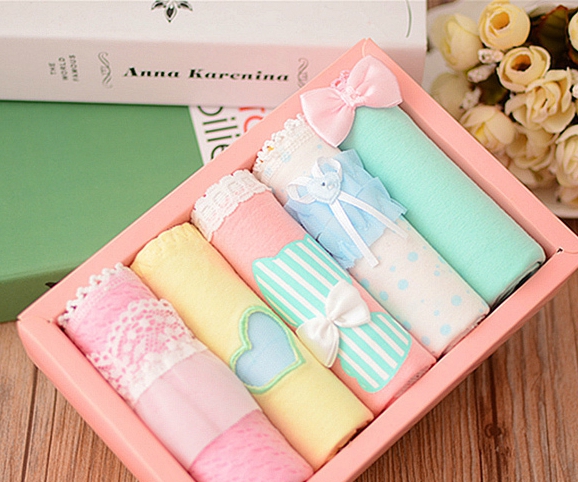 Детско бельо за момичета - различни варианти в комплект от 5 броя 