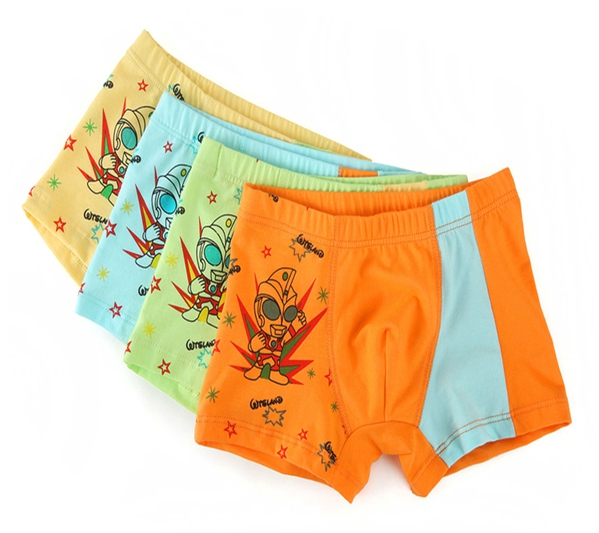 Комплект детски гащи за момчета - 4 броя в кутия 