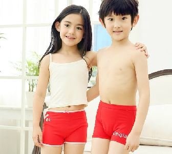 Детско червено бельо - модели за момичета и момчета