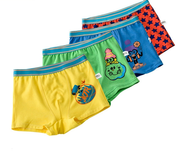 Комплект от 4 броя детско бельо за момчета и момичета - жълт, зелен, червен и син цвят