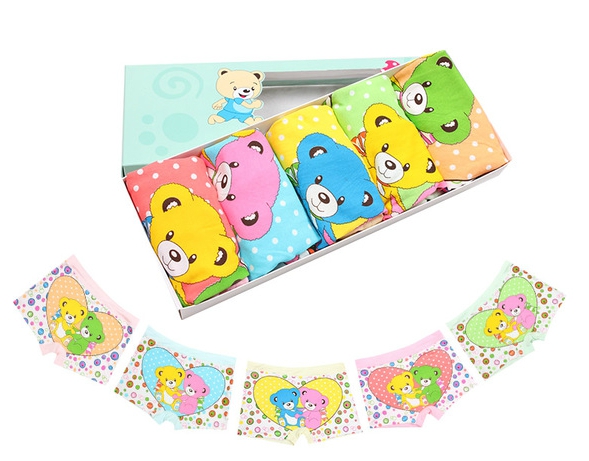 Детско бельо за момичета в различни комплекти от 5 броя с топ анимации