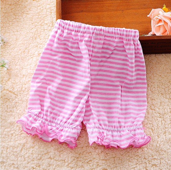 Цветни детски шорти за момичета