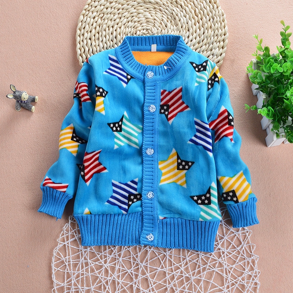 Κορυφαία ρούχα για κορίτσια και αγόρια - σε διαφορετικά χρώματα