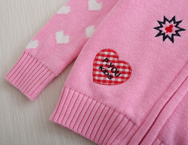 Παιδική ανοιξηάτικη ζακέτα με φερμουάρ σε ροζ  χρώμα