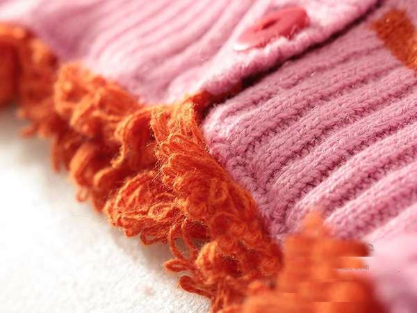 Παιδική ζακέτα με κουμπιά και μακριά μανίκια σε ροζ χρώμα