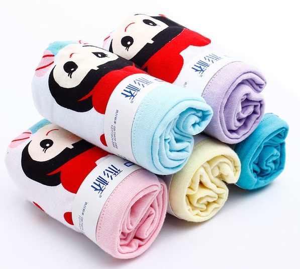 Детско бельо за момичета - избор от два различни комплекта от два броя - топ модели