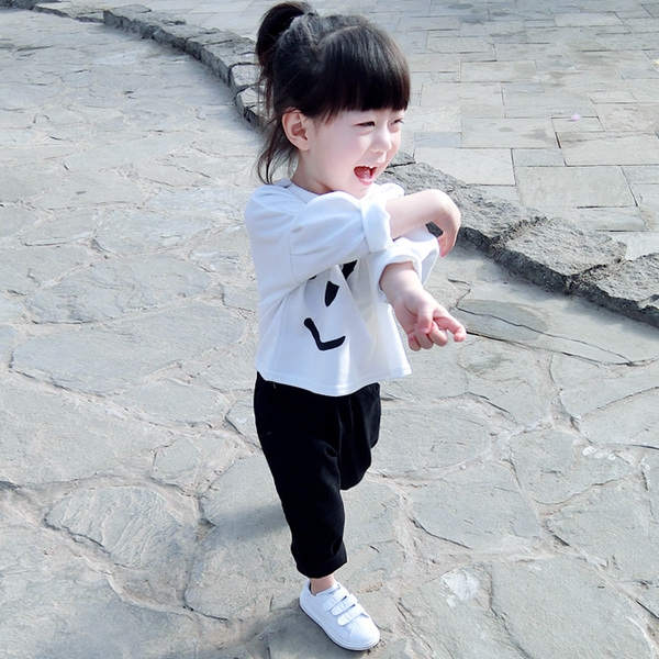 Бели детски пролетни блузи за момичета 