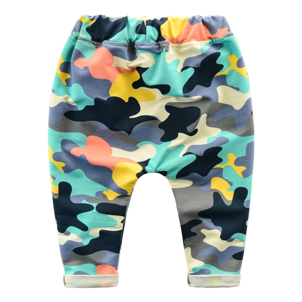 Παιδικά καμουφλάζ παντελόνια για αγόρια - δύο μοντέλα σε πράσινο και κόκκινο