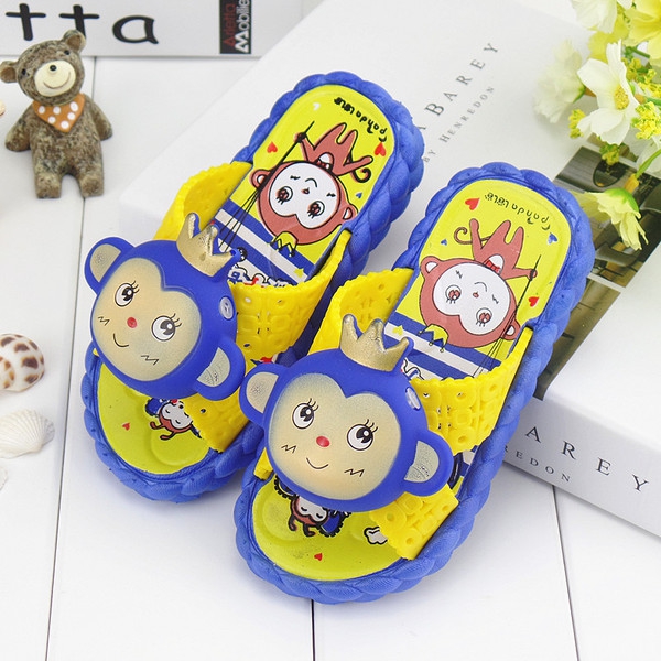 ριγέ παντόφλες παιδιών το καλοκαίρι για αγόρια και κορίτσια - 4 μοντέλα