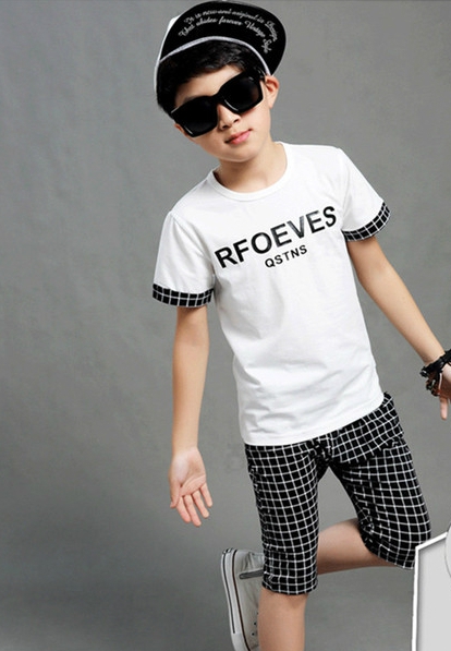 Детски летни комплекти с къс ръкав тениска и  шорти за момчета 