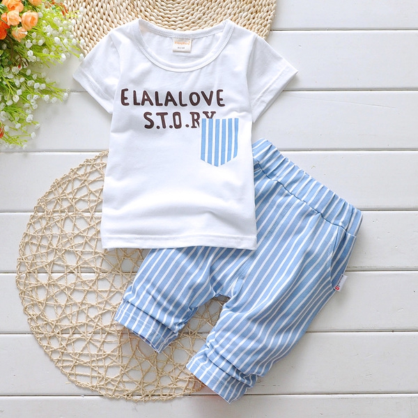 Комплекти тениска и панталони за бебета: различни модели за момчета и момчета