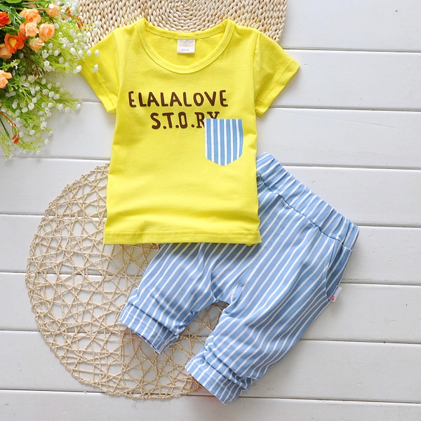 Комплекти тениска и панталони за бебета: различни модели за момчета и момчета