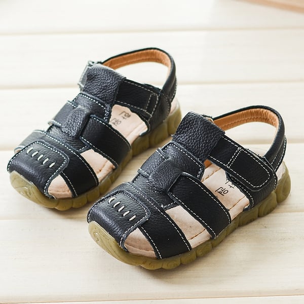 Παιδικά σανδάλια το καλοκαίρι σε καφέ, μαύρο και άσπρο - 4 μοντέλα