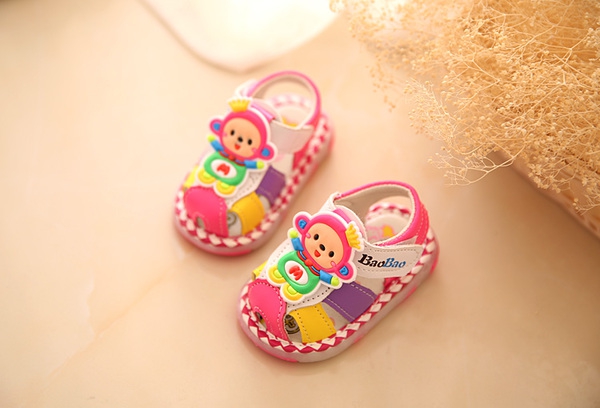 Παιδικά σανδάλια για αγόρια και κορίτσια 15 μοντέλα