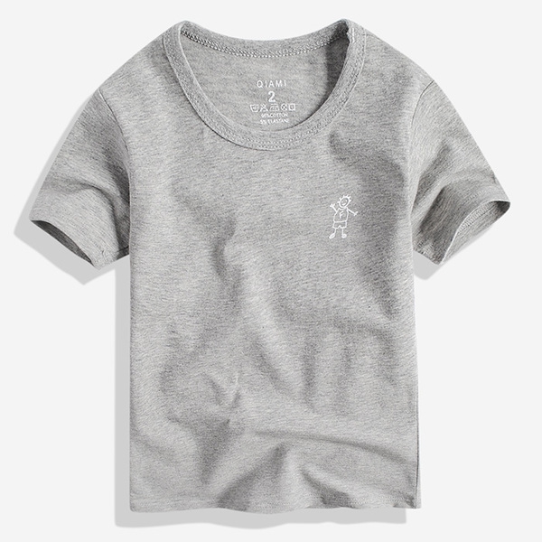 Тениски за момчета в два цвята.